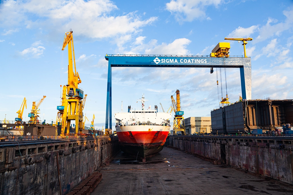 Shipyards & dry dock services